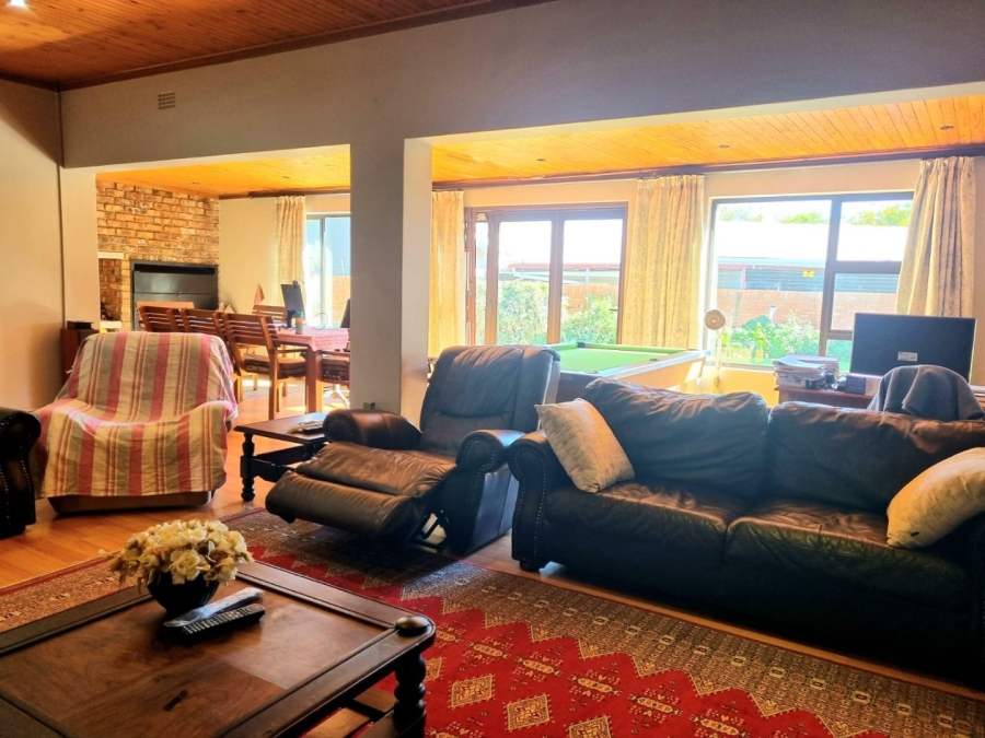 4 Bedroom Property for Sale in El Toro Park Northern Cape